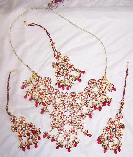 27737694_ZHWIWVCHV - Bijuteri indiene