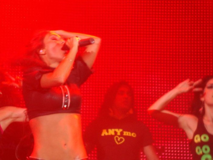 156786_1587101889246_1586786337_31329285_2827210_n