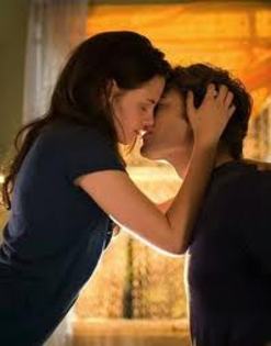 bella and edward; kiss
