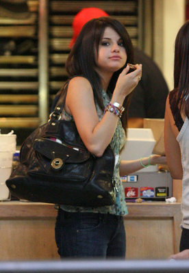 normal_selenafan015 - Shopping at a mall in Studio City