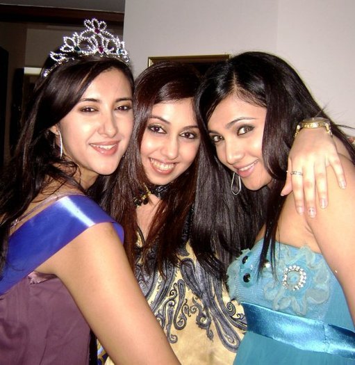 254286_110414205715349_100002403090932_102815_910170_n - Shilpa Anand NEW FACEBOOK PICS