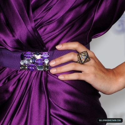 normal_selena-gomez--0082