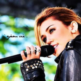  - 0-an little angel-0