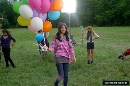 normal_35387_137861102899553_118544344831229_301698_513564_n - Dream Out Loud