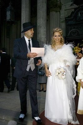 poza__nunta-crbl-cu-certificatul - Nunta lui CRBL si Elena