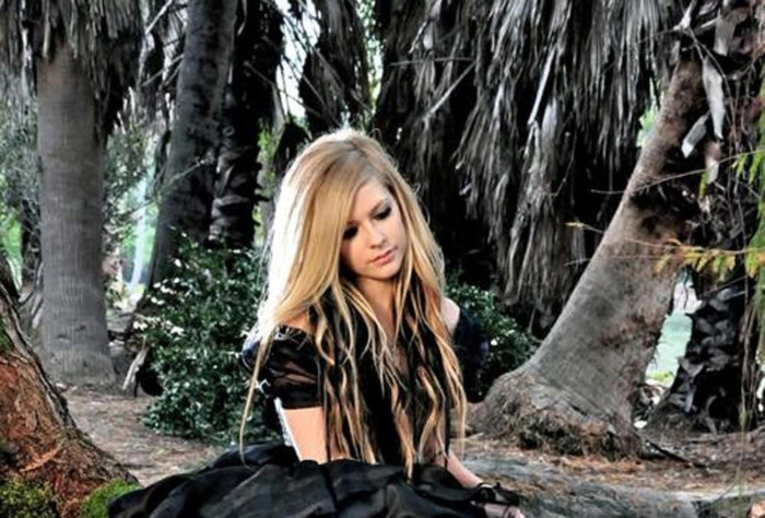 Avril Lavigne (23) - x - Avril Lavigne