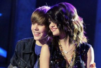 95467-selena - a SELL 4
