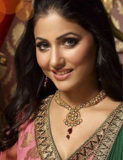 162912_170204239679535_121004084599551_407841_2211959_n[1] - Akshara