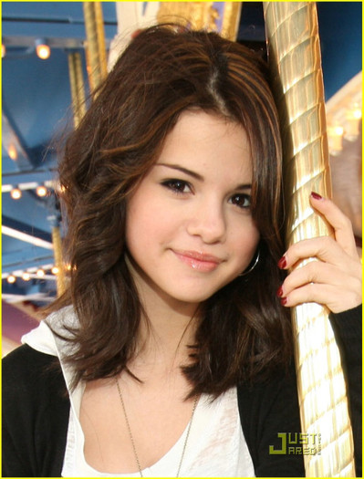 5 - selena gomez hair