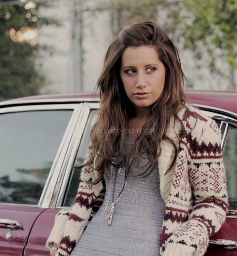 Ashley Tisdale (25)
