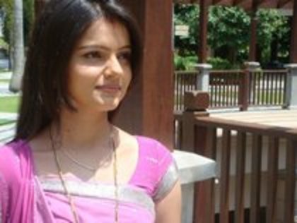 13978340_KHGCLRJCY - Rubina Dilaik