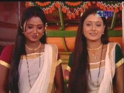 23742272_YMAIPNSGJ - xxSara Khan si Parul Chauhan-Sadhna si Raginixx