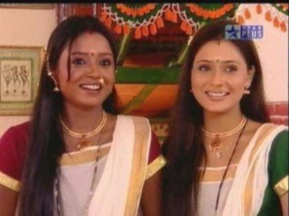 23742273_VHRJFGHUK - xxSara Khan si Parul Chauhan-Sadhna si Raginixx