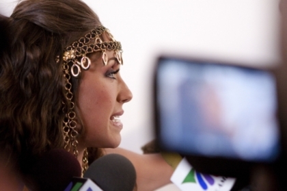 normal_041510amv_Anahi389172 - Backstage1