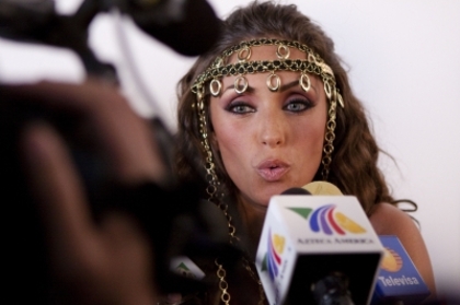 normal_041510amv_Anahi389176 - Backstage1