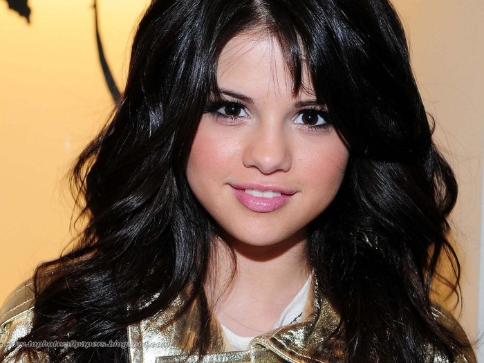 Selena Gomez (5)