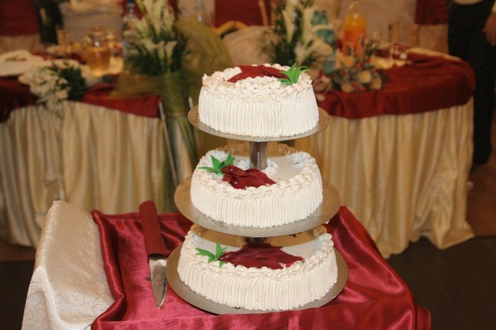 Tort nunta ornat frisca - Torturi si prajituri pentru evenimente