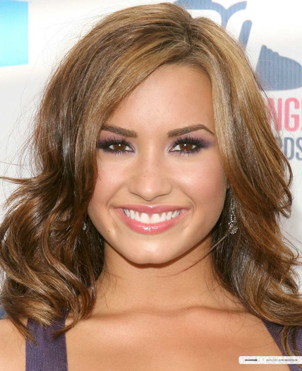 Demi Lovato - DEMI LOVATO LA VH1 DO SOMETHING AWARDS AFTERPARTY 2010