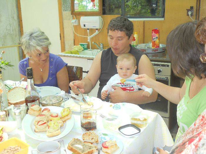 Buni 90 ani! 23 V 2011 047