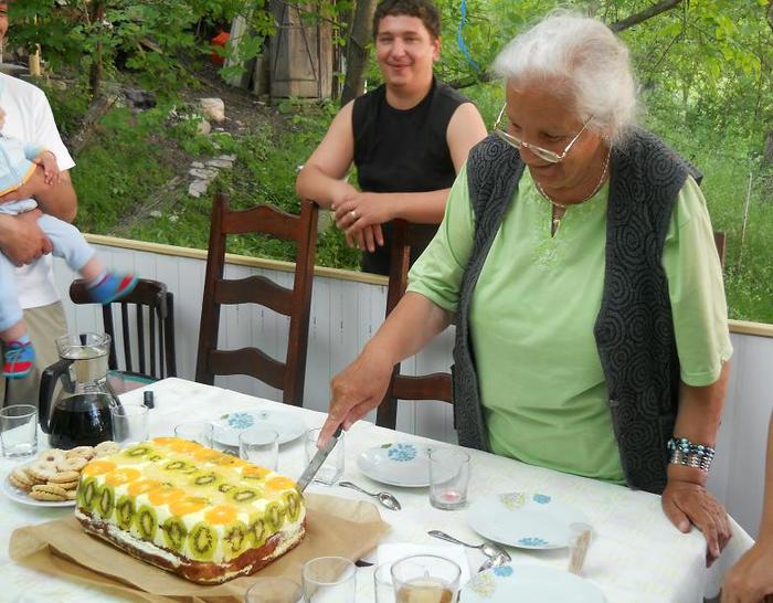 Buni 90 ani! 23 V 2011 105