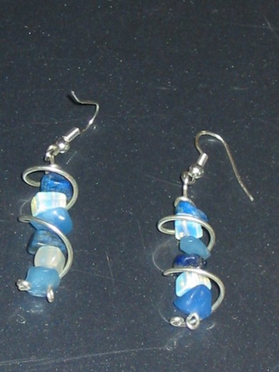 cercei-cu-lapis-lazuli-calcedonie-si-piatra-lunii[1] - Jewelry