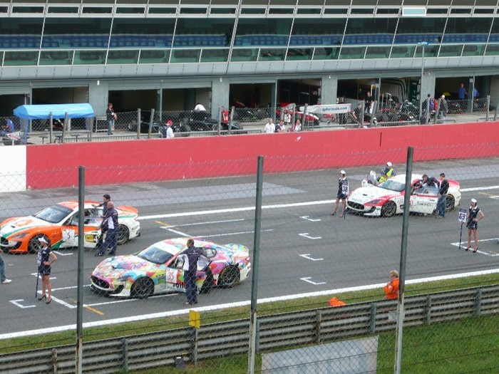 aici sunt curse de formula1