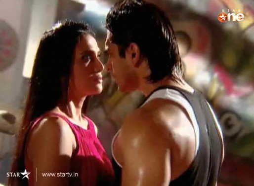 253824_120699664681221_100002235658120_180611_2066986_n - KaSh