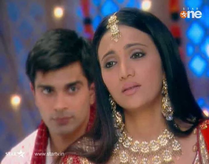 247105_120648121353042_100002235658120_180073_4195249_n - KaSh