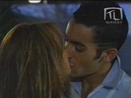 181962be15 - Anahi-Jessica-CLASE 406