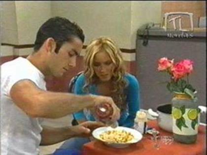feacbe01b8 - Anahi-Jessica-CLASE 406