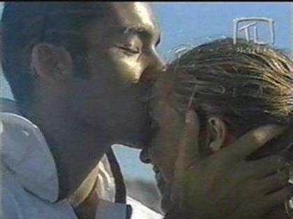 caa48a599d - Anahi-Jessica-CLASE 406