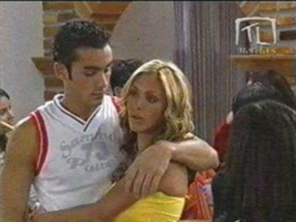 3888a62bc9 - Jessica si Kike