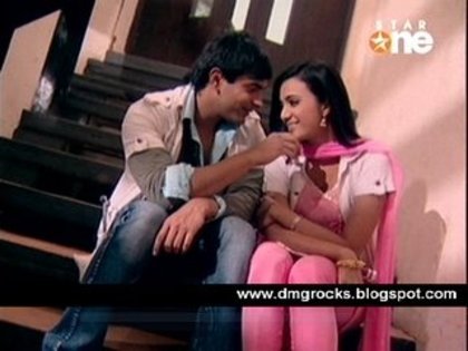 36250694_QNFYIUDJD - xxArmaan si Ridhimaxx