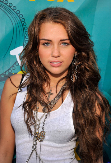Miley Cyrus - MILEY CYRUS LA TEEN CHOICE AWARDS 2009