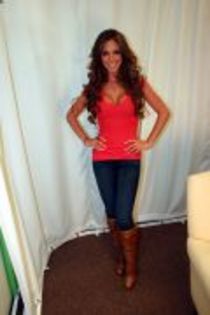 b2c1b817b7604f8040d7b86142a4c723 - 00Anahi mi haditaa