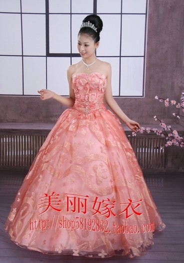 T1BG8OXjNaXXbW1Rfa_122116-wedding-dresses