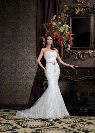10581339-elegant-trumpet-wedding-dress-in-great-price