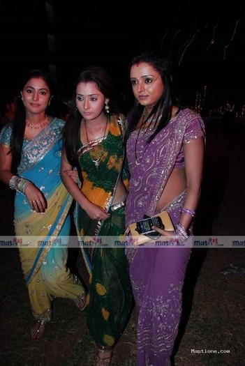 beheneinserialpromotion - Hina Khan