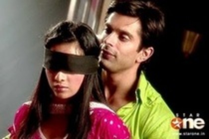 37861760_OAXMBBGEB - intalnirea inimilor_dill mill gayye