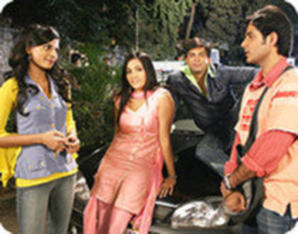 37993413_HJQCPPXYH - intalnirea inimilor_dill mill gayye