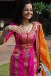 37993529_HQTZPPIEP - intalnirea inimilor_dill mill gayye