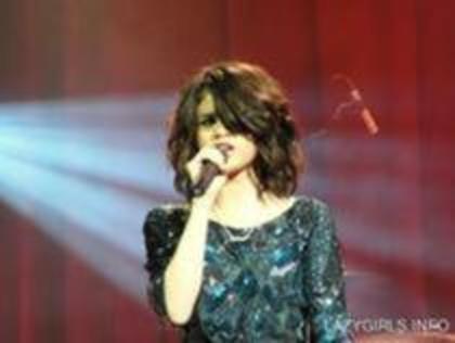 10376659_NTPAXXMZD - aici va arat cat o iubesc pe sell 3