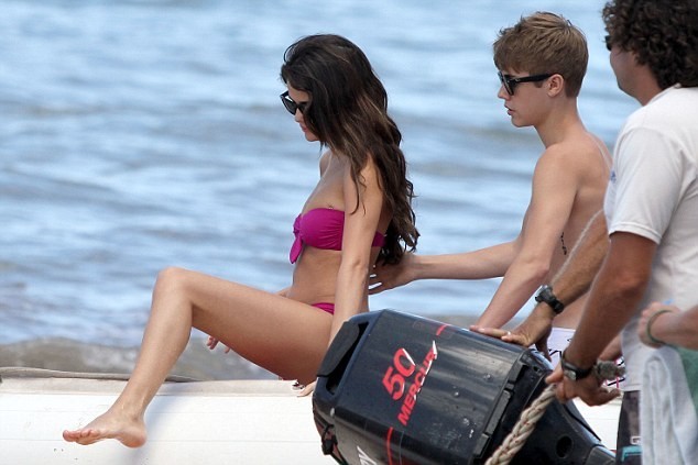 Justin si Selena in Hawaii