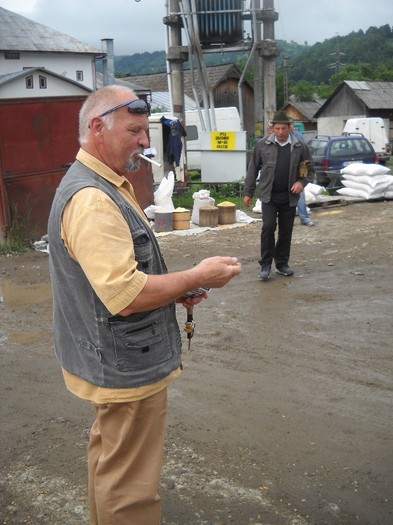 Cam mare bobul - TARGURI SI  PIETE  LASATI DATELE AICI