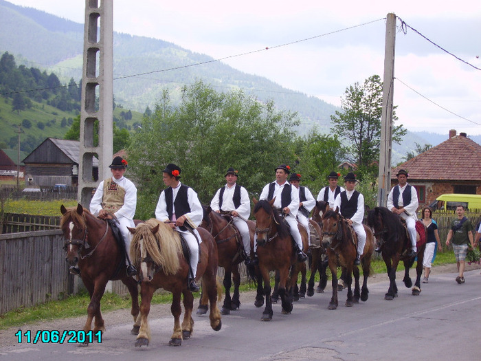 Gyimesi csango legenyek - Bucsu az 1000 eves magyar hatarnal