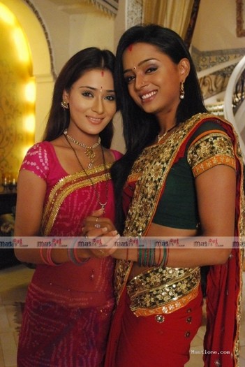 PARUL AND SARA8