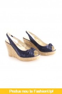Sandale Bata bleumarin sidefat - sandale ji pantofi