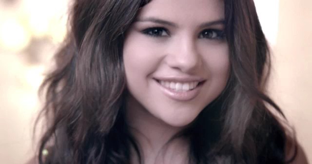 selena-gomez-round-and-round-86 - selena gomez la filmarile din round and round