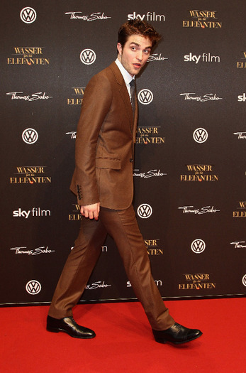 3 - Robert Pattinson