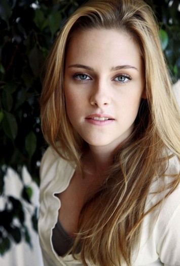 Kristen-Stewart-1292462-520x768 - Kristen Stewart